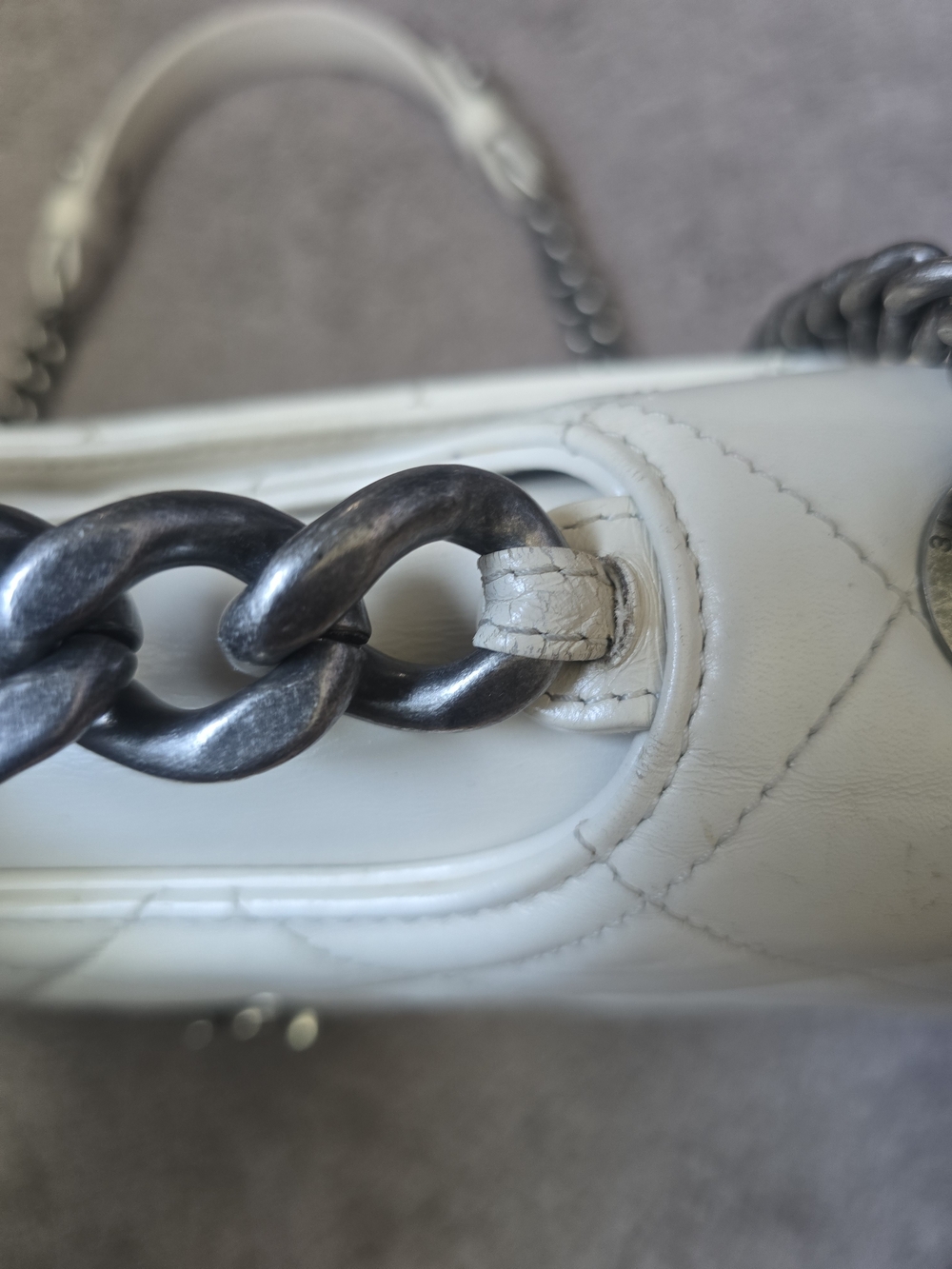 CHANEL Glazed Calfskin Medium Perfect Edge Flap White with RHW - Picture 4 of 14